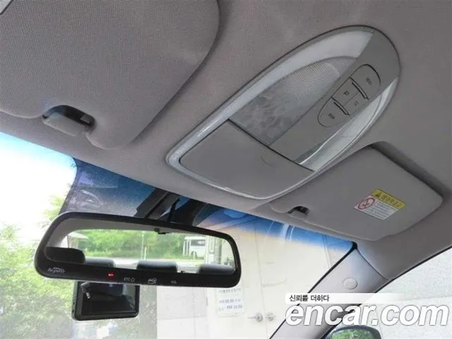 Hyundai Genesis 2013 thumb 10