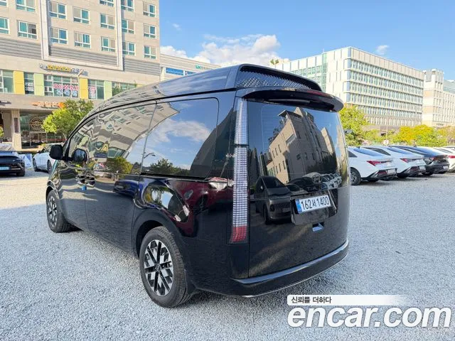 Hyundai Staria 2025 thumb 4