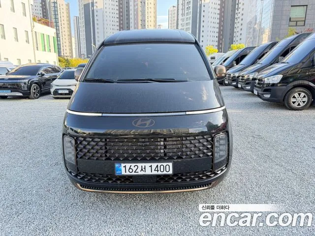 Hyundai Staria 2025 thumb 12