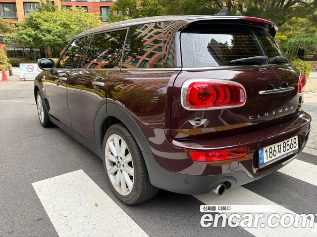 MINI Clubman 2017 thumb 2
