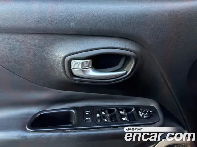 Jeep Renegade 2015 thumb 10