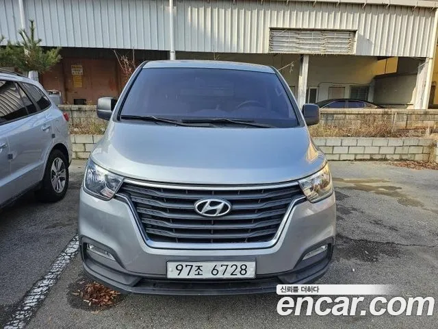 Hyundai Starex 2018 thumb 3