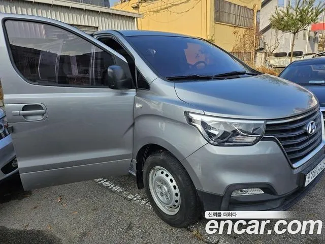 Hyundai Starex 2018 thumb 8