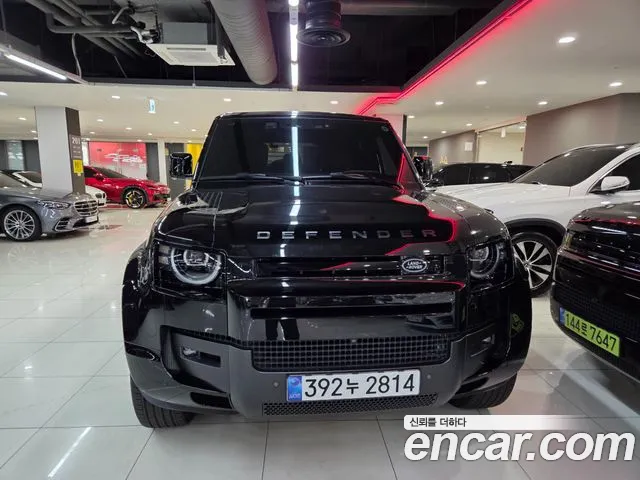 Land Rover Defender 2025 thumb 3