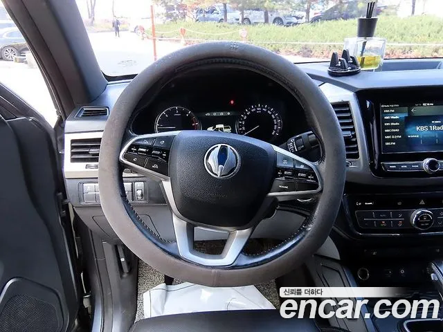 KG_Mobility_Ssangyong Rexton 2019 thumb 8