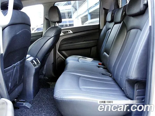 KG_Mobility_Ssangyong Rexton 2018 thumb 6