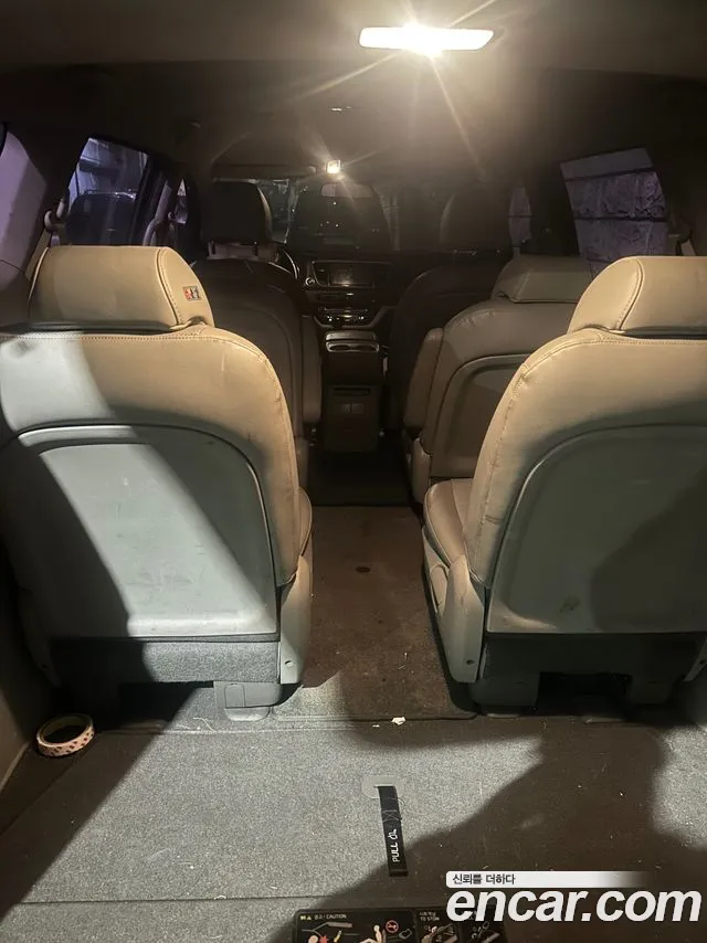 Kia Carnival 2014 thumb 8