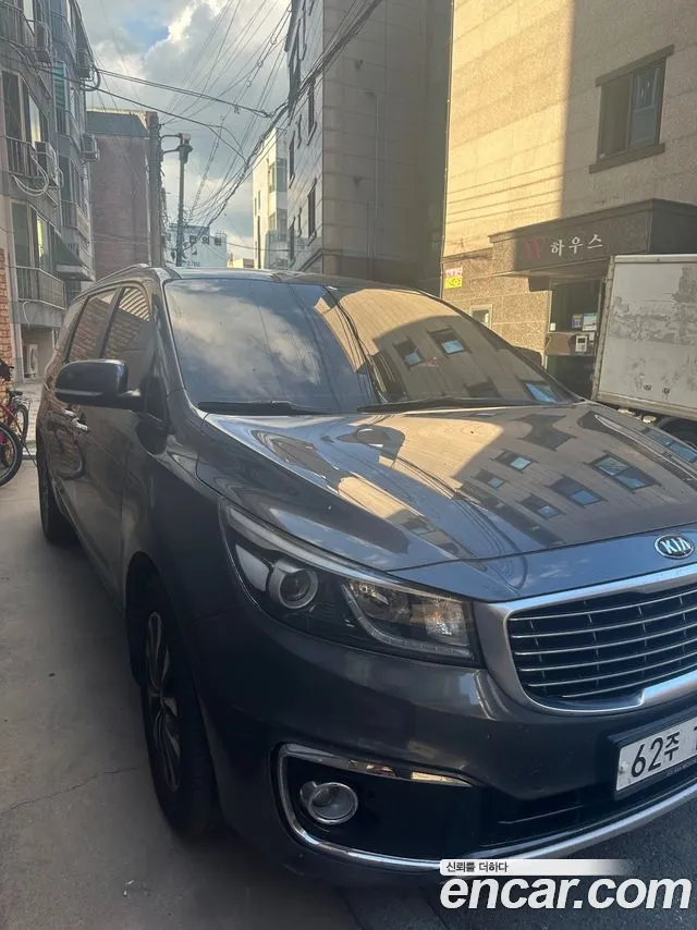 Kia Carnival 2014 thumb 9