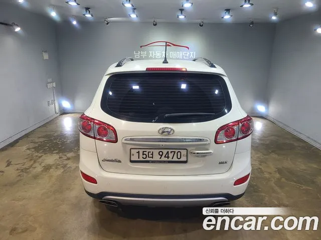 Hyundai Santa Fe 2012 thumb 4
