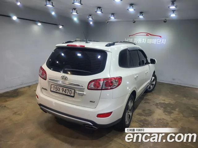 Hyundai Santa Fe 2012 thumb 5