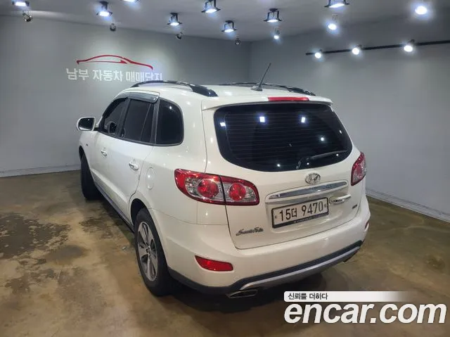 Hyundai Santa Fe 2012 thumb 6