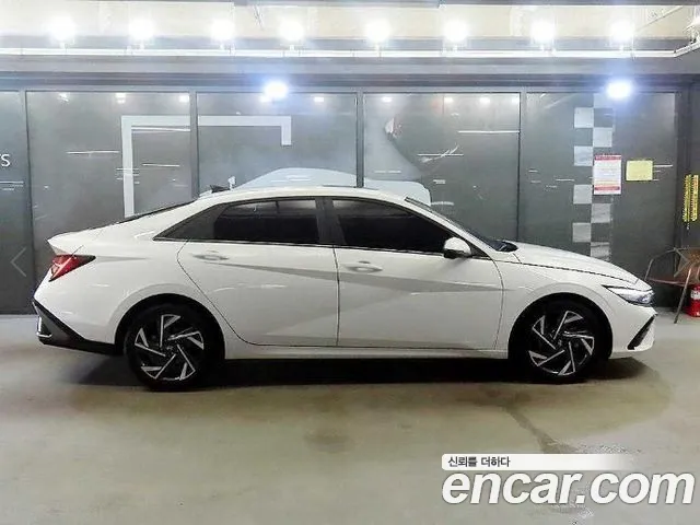Hyundai Avante 2024 thumb 3