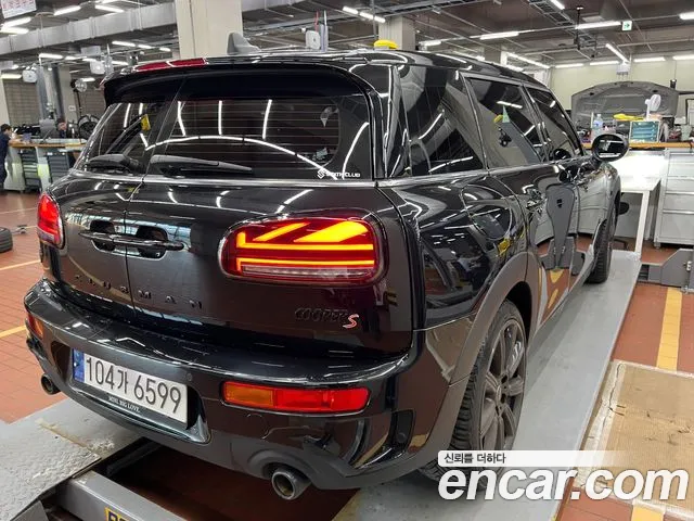 MINI Clubman 2022 thumb 2