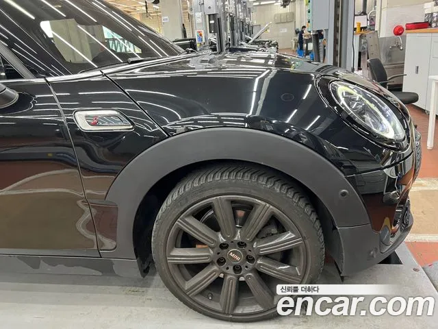 MINI Clubman 2022 thumb 5