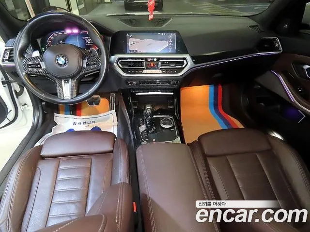 BMW 3-Series 2019 thumb 10