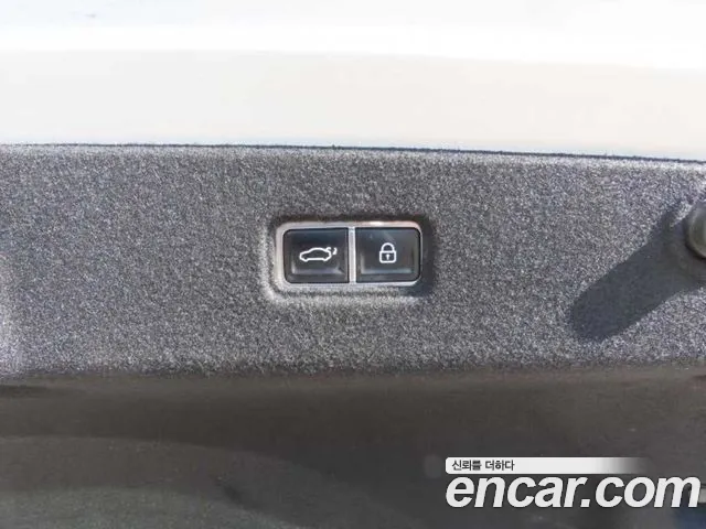 Hyundai IONIQ 6 2023 thumb 6