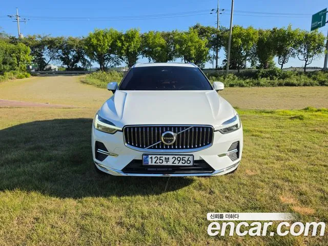 Volvo XC60 2024 thumb 2