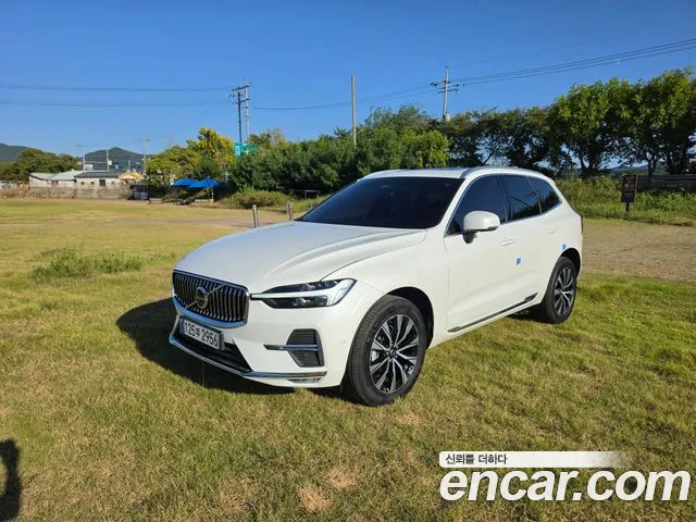 Volvo XC60 2024 thumb 3