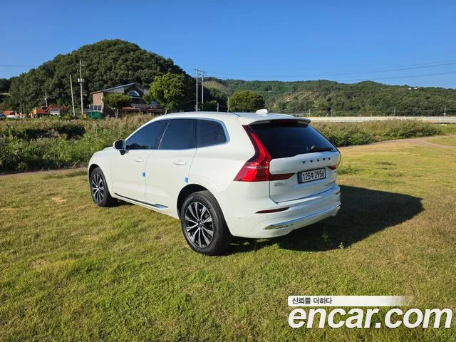 Volvo XC60 2024 thumb 5