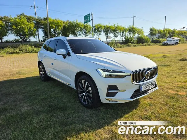 Volvo XC60 2024 thumb 12