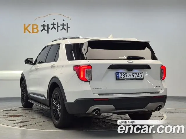 Ford Explorer 2021 thumb 2
