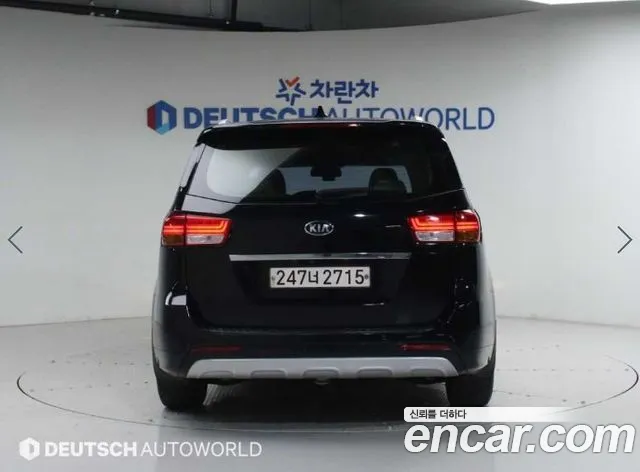 Kia Carnival 2017 thumb 4