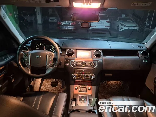Land Rover Discovery 2014 thumb 7