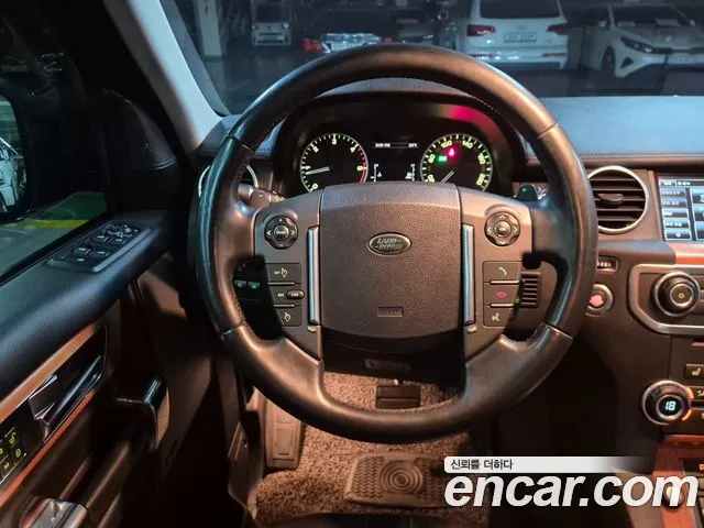 Land Rover Discovery 2014 thumb 8