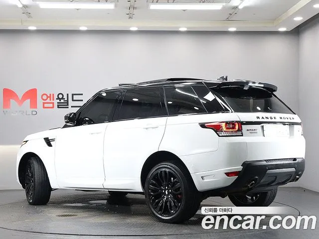 Land Rover Range Rover Sport 2017 thumb 3