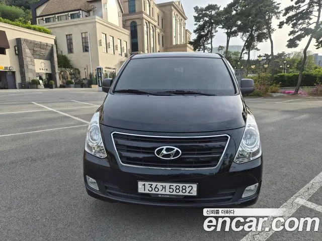 Hyundai Starex 2017 thumb 2