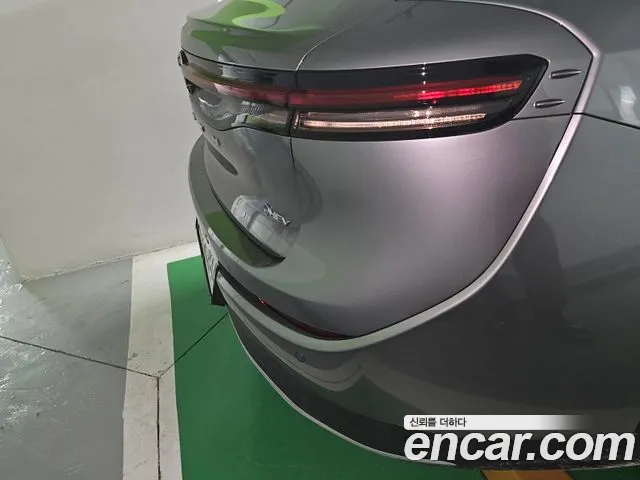 Toyota Crown 2024 thumb 2