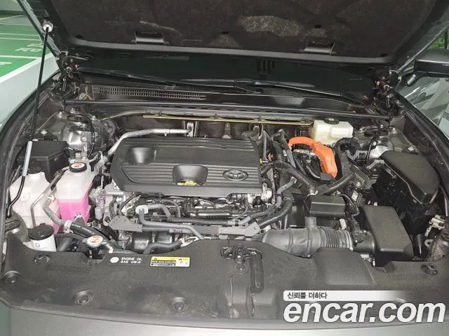 Toyota Crown 2024 thumb 6
