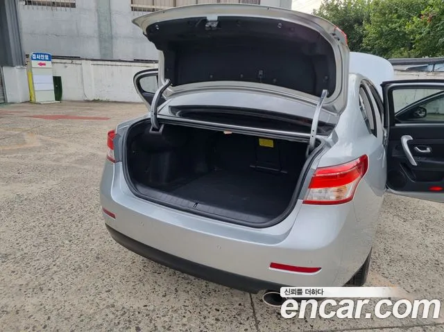 Renault-KoreaSamsung SM5 2014 thumb 5