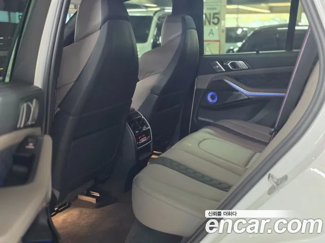 BMW X5M 2023 thumb 9