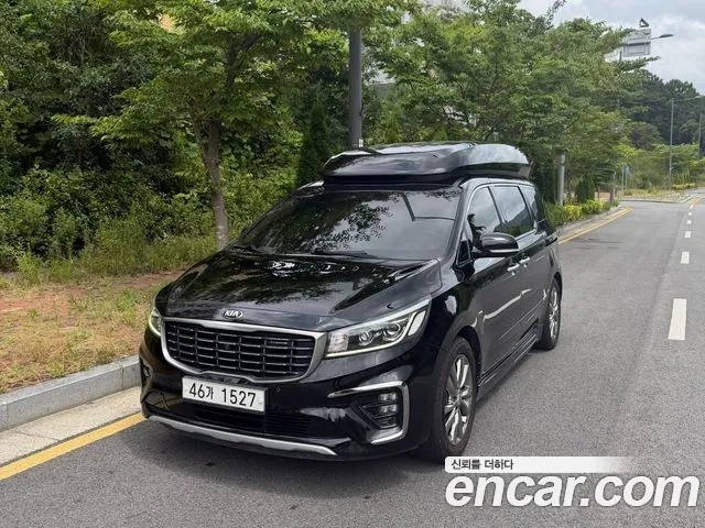 Kia Carnival 2018 thumb 2