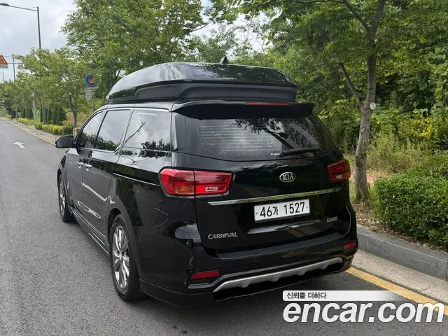 Kia Carnival 2018 thumb 4