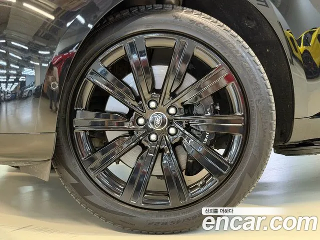 Land Rover Range Rover 2023 thumb 4