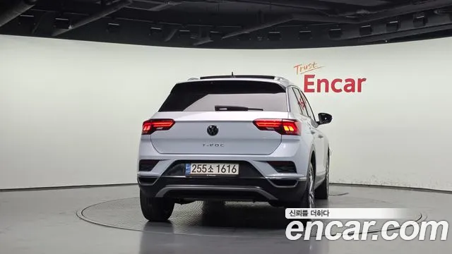 Volkswagen T-Roc 2021 thumb 4