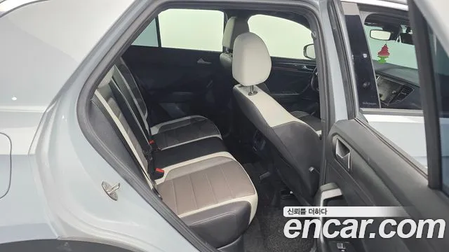 Volkswagen T-Roc 2021 thumb 12