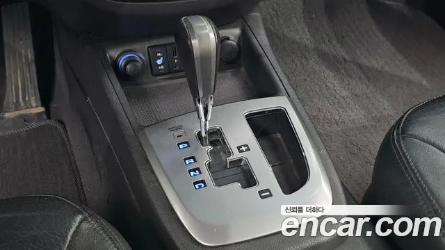 Hyundai Santa Fe 2011 thumb 9