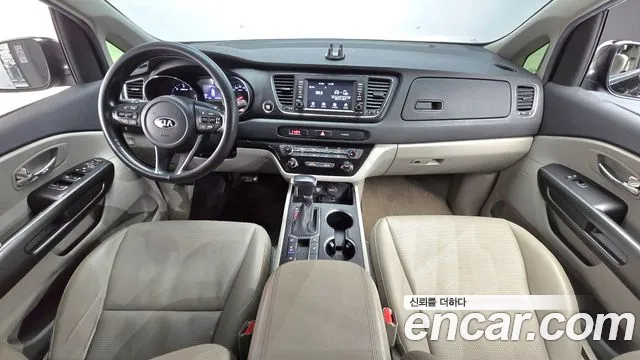 Kia Carnival 2019 thumb 7