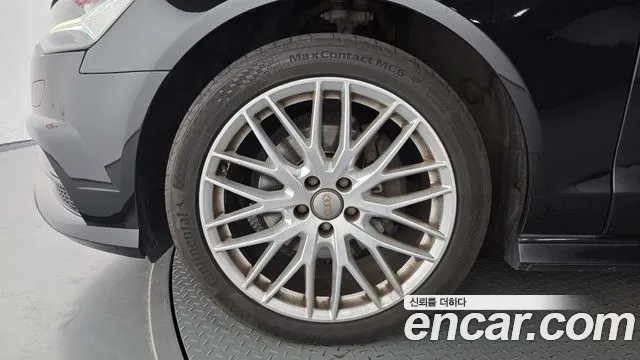 Audi A6 2018 thumb 5