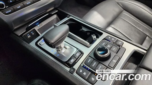 Genesis G80 2017 thumb 9