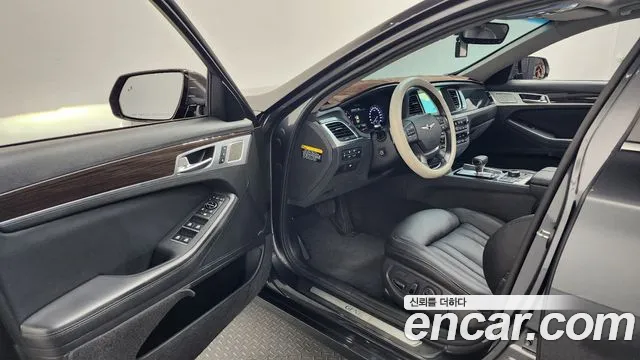Genesis G80 2017 thumb 10