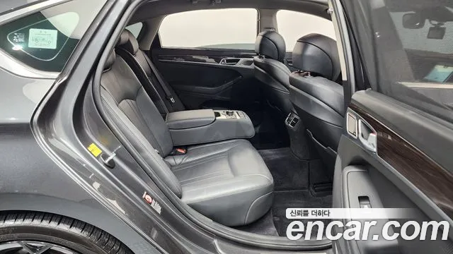 Genesis G80 2017 thumb 12