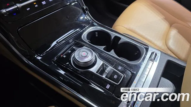 Kia Carnival 2021 thumb 9