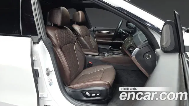 BMW Gran Turismo 2018 thumb 11