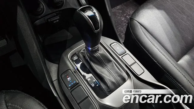 Hyundai Santa Fe 2015 thumb 9