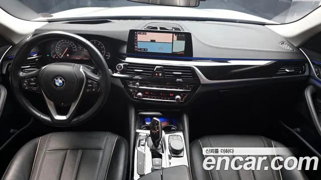 BMW 5-Series 2019 thumb 7
