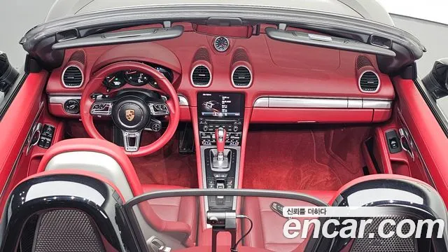 Porsche Cayman 2019 thumb 7
